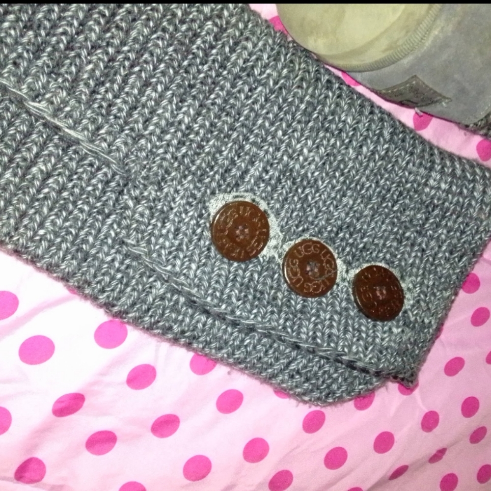 Gray Knit uggs - Picture 5 of 7